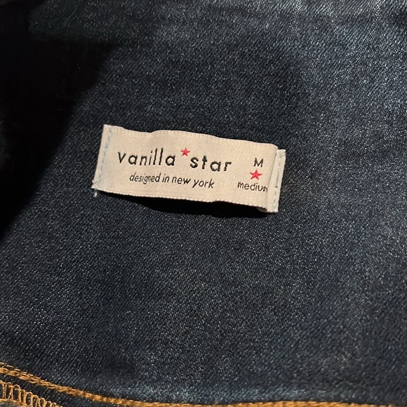 Size Medium: Vanilla Star Women's Juniors Tulip Waist Flare Jean - Picture 4 of 6